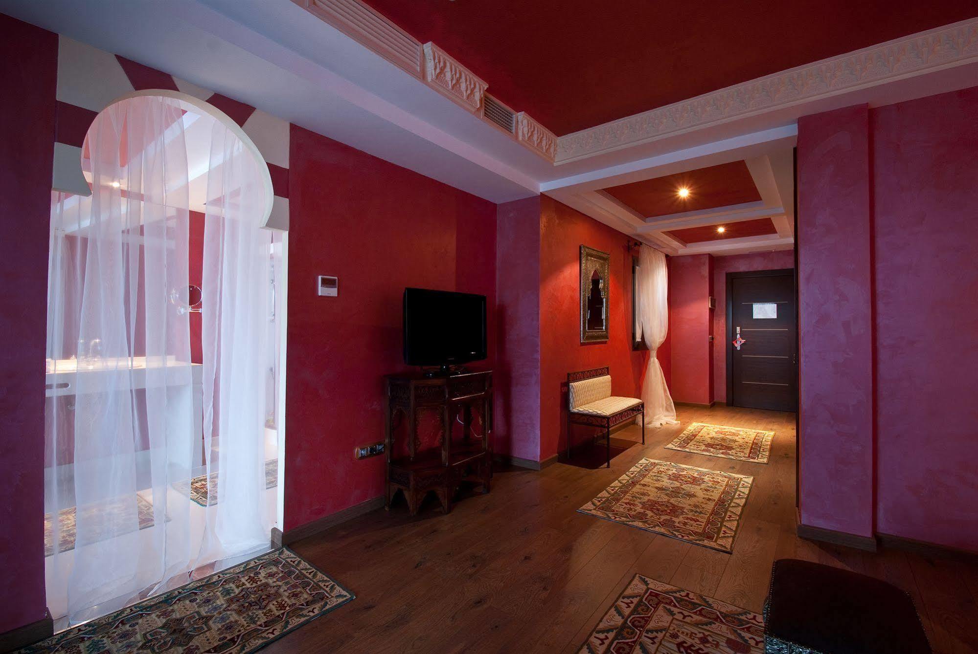 Hotel Infanta Leonor Ecija Bagian luar foto